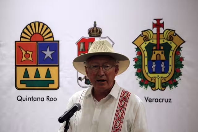 El Embajador de Estados Unidos en México, Ken Salazar indicó que AMLO y Ebrard se reunieron con el Gabinete de EU