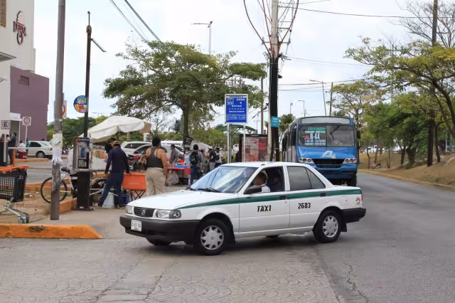 Continúan las agresiones contra los transportistas en Cancún