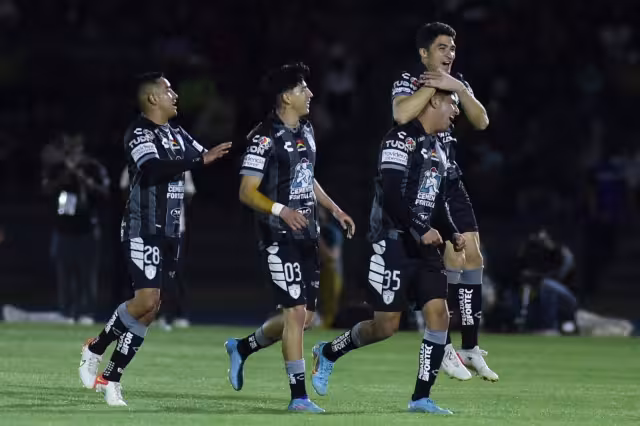 Pachuca registra tres triunfos, el mismo número de empates y una derrota durante la Liga MX