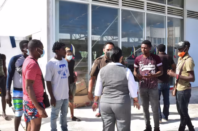 11 personas encargadas de transportar a los migrantes fueron detenidas