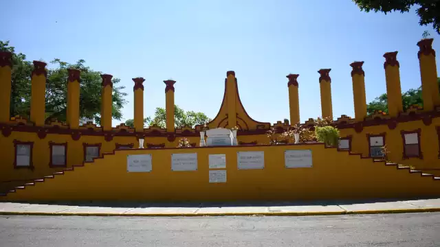 La Rotonda de los Hombres Ilustres y el paredón de Felipe Carrillo Puerto, lo más notable del Cementerio General de Mérida