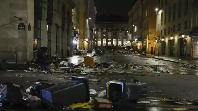 Aunque las cifras superaron las jornadas anteriores, las autoridades consideran que los incidentes fueron menos intensos que la noche anterior.
