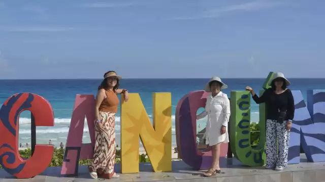 De acuerdo con la Secretaría de Turismo Federal, la inversión de esta Administración para la industria sin chimeneas de Quintana Roo es de 2 mil 795 mdp.