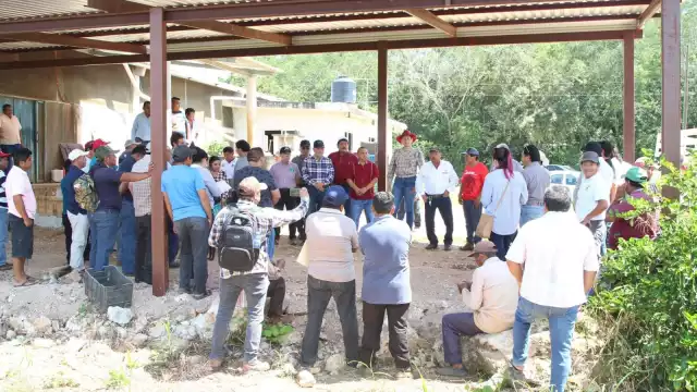 Los agricultores de José María Morelos pidieron que se mejoren las condiciones en la instalación eléctrica y los caminos sacacosechas para beneficio del campo