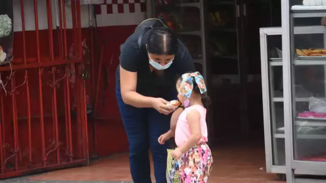 Especialista señaló que hoy en día los infantes consumen productos que están llenos de sal, azúcar y grasa, entre otros