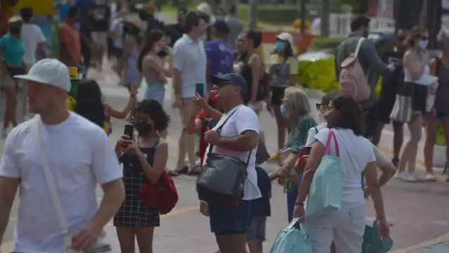 En días recientes, el aforo de turistas en la Zona Hotelera de Cancín se mantiene alto
