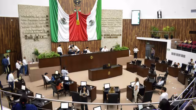 El objetivo de la propuesta de reforma es para evitar la discriminación y para abonar a erradicar la incomunicación que prevalece en las instancias de gobierno