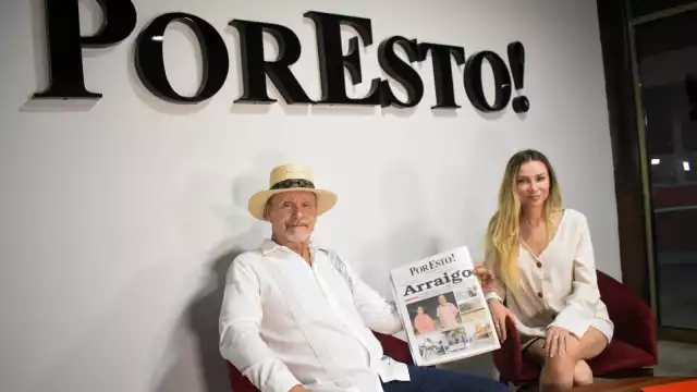 La protagonista y el director "Hollywood.com" en entrevista en Por Esto! para promocionar la película.