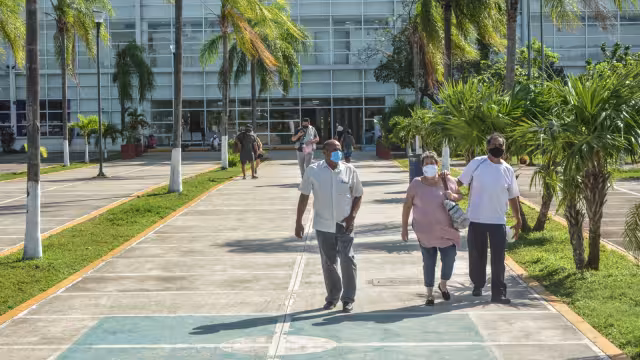 Llegar a los hospitales en tiempos de COVID-19no siempre garantizaba que los pacientes salieran por su propio pie