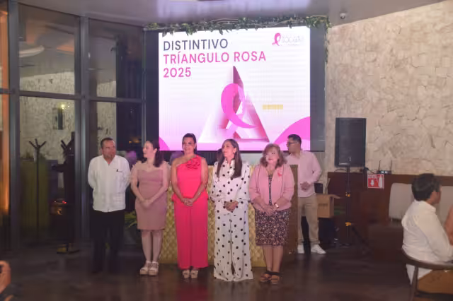 Se entregó el Distintivo Triángulo Rosa en Mérida