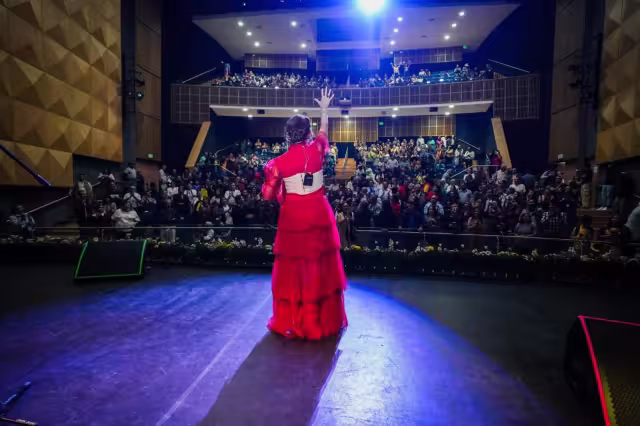 María San Felipe fue recibida con una ovación en Celaya