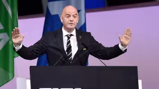 Gianni Infantino y una nueva polémica en FIFA: cesan a directivo que rechazó su proyecto