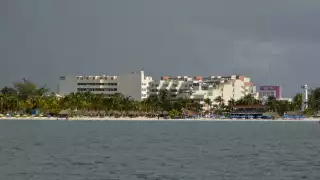 Los hoteleros de Isla Mujeres recomendaron al Gobierno Municipal el atender el tema del suministro de agua potable y drenaje público