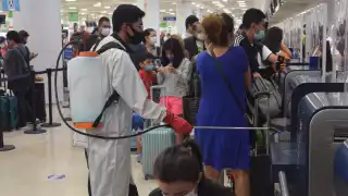 La sede aeroportuaria tiene una estricta exigencia tanto para el personal como para los viajeros que arriban la zona