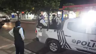 Autoridades de Campeche aseguraron a un hombre en presunto estado de ebriedad sobre la avenida Gobernadores