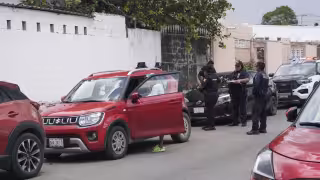 Auto termina en el corralón de Campeche tras reporte de presunto acoso a mujeres
