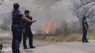 Se suman tres incendios más en distintos puntos de la capital de Campeche