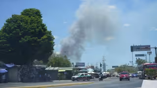 Campeche bajo el humo: cinco incendios simultáneos movilizan a bomberos y fuerzas federales