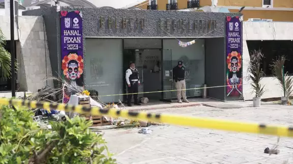 Durante el incidente se originó un enfrentamiento entre carmelitas y policías de la SPSC Durante el incidente se originó un enfrentamiento entre carmelitas y policías de la SPSC