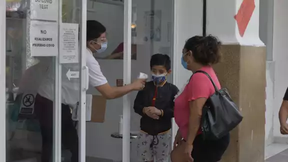 Docentes señalan que al volver a las aulas descubrieron el problema Docentes señalan que al volver a las aulas descubrieron el problema