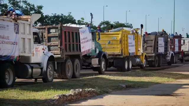 Servicios Públicos del Ayuntamiento de Mérida estimó que tardarán dos semanas en recoger los desperdicios