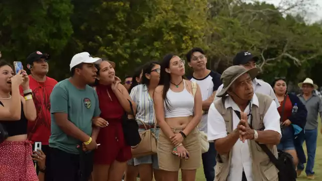 Hay gran afluencia de comerciantes en Chichén Itzá