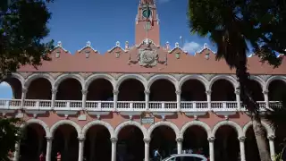 En el Ayuntamiento de Mérida se contabilizaron 50 casos positivos de COVID entre los burócratas municipales