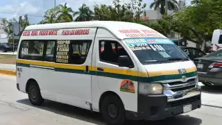 Alumnos pertenecientes a la Federación de Estudiantes de Benito Juárez indicaron que desde hace dos años que los choferes les hacen pagar el pasaje