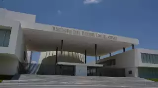 De ser ratificado, César Antuña recibirá los sueldos caídos, de alrededor de 116 mil pesos mensuales desde el 2019.