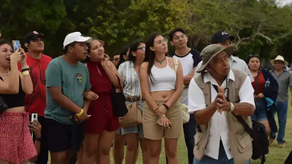 Guías y artesanos de la zona se declararon indignados por los actos ilícitos cometidos en Chichén Itzá