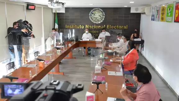 La Unidad Técnica de Fiscalización del órgano electoral emitió la resolución INE/CG304/2021, que impuso sanciones por un total de 368 mil 230.09 pesos La Unidad Técnica de Fiscalización del órgano electoral emitió la resolución INE/CG304/2021, que impuso sanciones por un total de 368 mil 230.09 pesos
