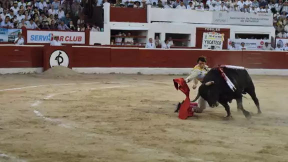 La Plaza de Toros "Mérida" celebró su 94 aniversario con un su tradicional 'Corrida Blanca'