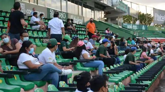 La afición volvió a disfrutar de un partido en el Parque Kukulcán Álamo el 18 de mayo de 2021, con protocolos COVID-19 La afición volvió a disfrutar de un partido en el Parque Kukulcán Álamo el 18 de mayo de 2021, con protocolos COVID-19