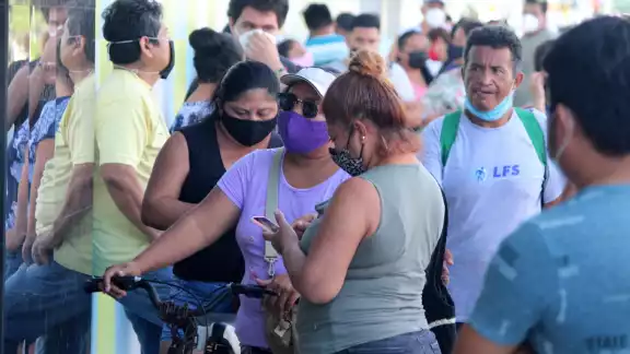 En tanto, de acuerdo a la Secretaría de Salud, son 10 los estados que acumulan la mayoría de casos y que en conjunto representan el 66% de todos los contagios del país En tanto, de acuerdo a la Secretaría de Salud, son 10 los estados que acumulan la mayoría de casos y que en conjunto representan el 66% de todos los contagios del país