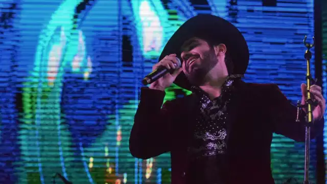 Joss Favela triunfa en el Carnaval de Mérida