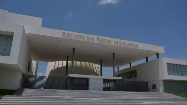 De ser ratificado, César Antuña recibirá los sueldos caídos, de alrededor de 116 mil pesos mensuales desde el 2019.