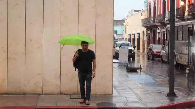 Se esperan algunas lluvias ligeras y fuertes en Mérida este martes