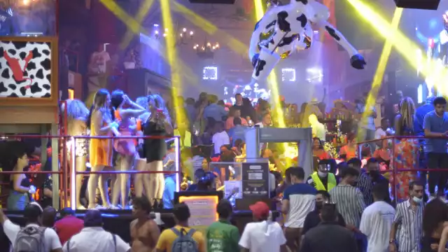 Aunque Quintana Roo se encuentra en Semáforo Amarillo, tienen permitido trabajar hasta las 12:00 am