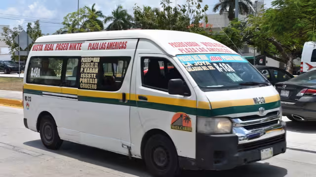 Alumnos pertenecientes a la Federación de Estudiantes de Benito Juárez indicaron que desde hace dos años que los choferes les hacen pagar el pasaje