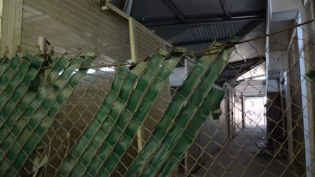 Es una obra que ha quedado en el abandono y las autoridades dicen que no hay presupuesto para habilitarla.