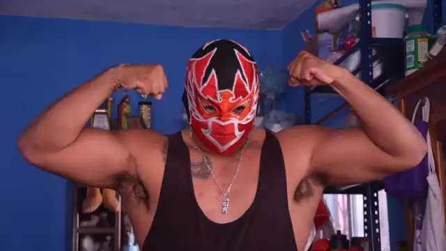 Halcón Rojo padre cerró su pizzería, que contaba con un cuadrilátero para exhibiciones