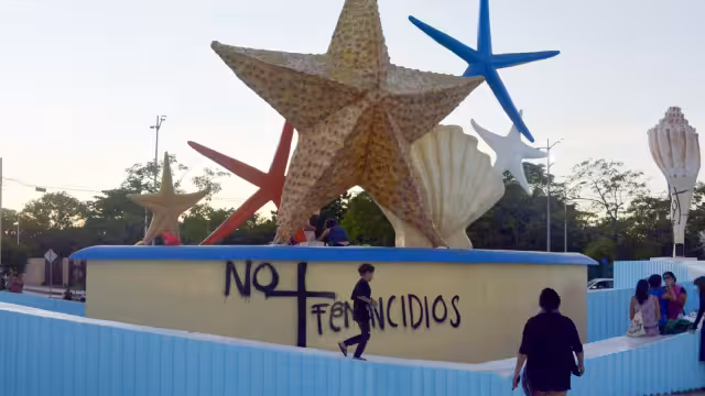 Colectivos feministas señalan que borrar las pintas es negar la violencia e impunidad que hay en Cancún