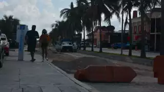 Las obras de este tramo, comienzan desde Plaza Kukulcán y se extienden hasta el restaurante Puerto Madrero de la Zona Hotelera de Cancún