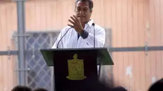 Pidió que, en caso de recibir una llamada o un mensaje proveniente de su número actual, con terminación 6512, lo ignoraran