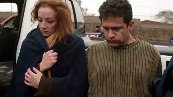 Florence Cassez e Israel Vallarta al momento de su detención