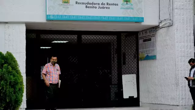 La Sefiplan ordenó que los colaboradores del servicio público estatal deberán usar de manera obligatoria el cubrebocas dentro de las oficinas de las diversas dependencias