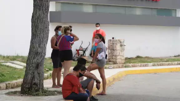 Los casos de COVID-19 podrían llevar al estado al Semáforo Rojo