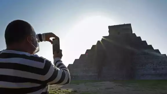 La zona arqueológica es de las más visitadas en México, y cada año recibe a miles de turistas nacionales y extranjeros