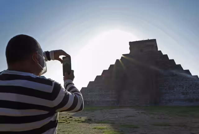 La zona arqueológica es de las más visitadas en México, y cada año recibe a miles de turistas nacionales y extranjeros