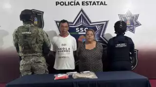 Detienen a dos personas con presunta marihuana en Cancún